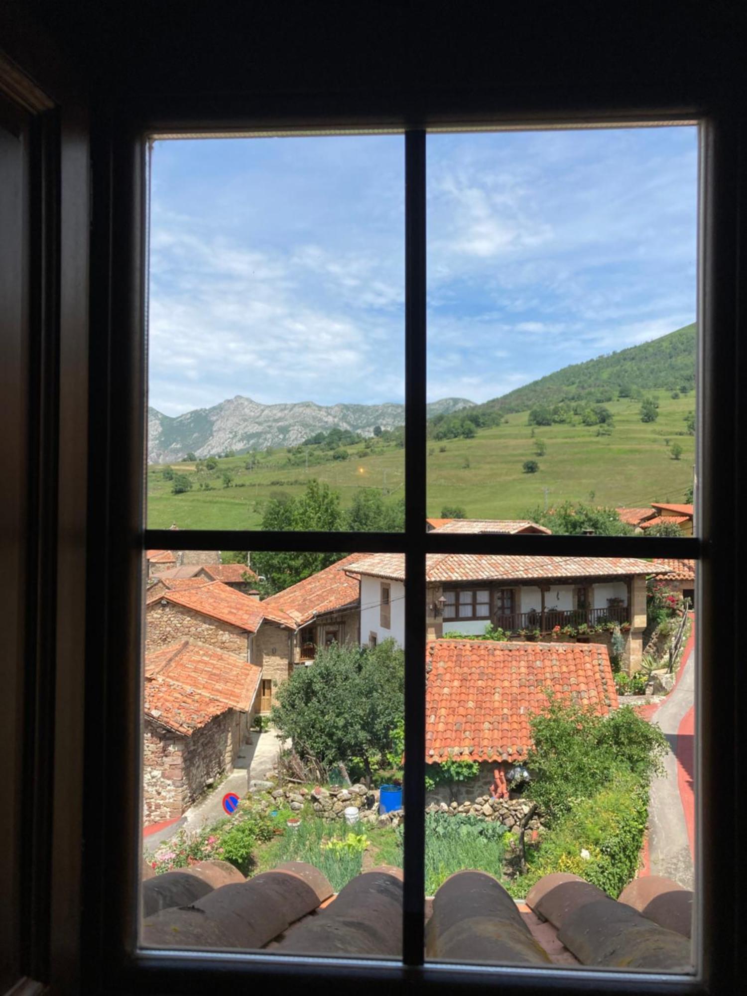 La Valuisilla, Hotel Rural Cicera Bagian luar foto