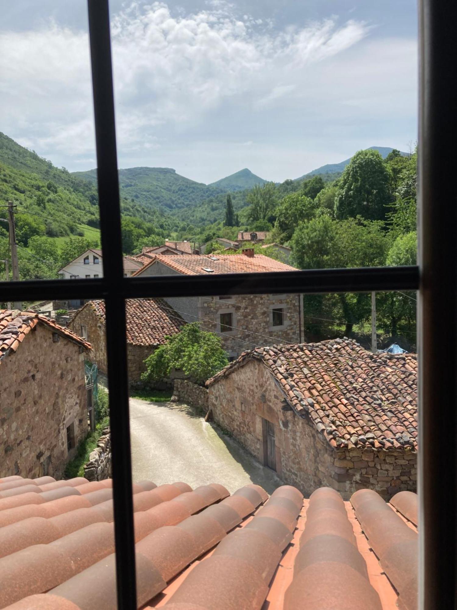 La Valuisilla, Hotel Rural Cicera Bagian luar foto