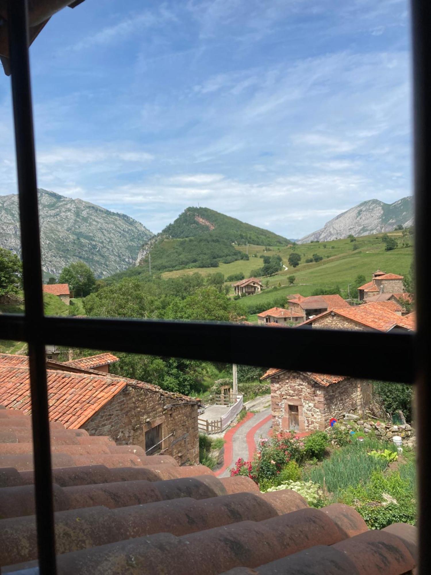 La Valuisilla, Hotel Rural Cicera Bagian luar foto