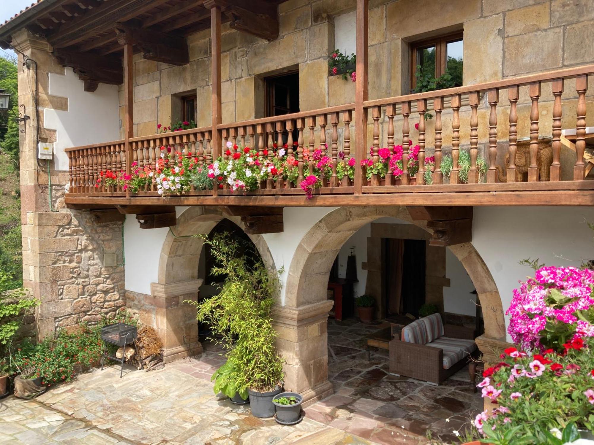 La Valuisilla, Hotel Rural Cicera Bagian luar foto