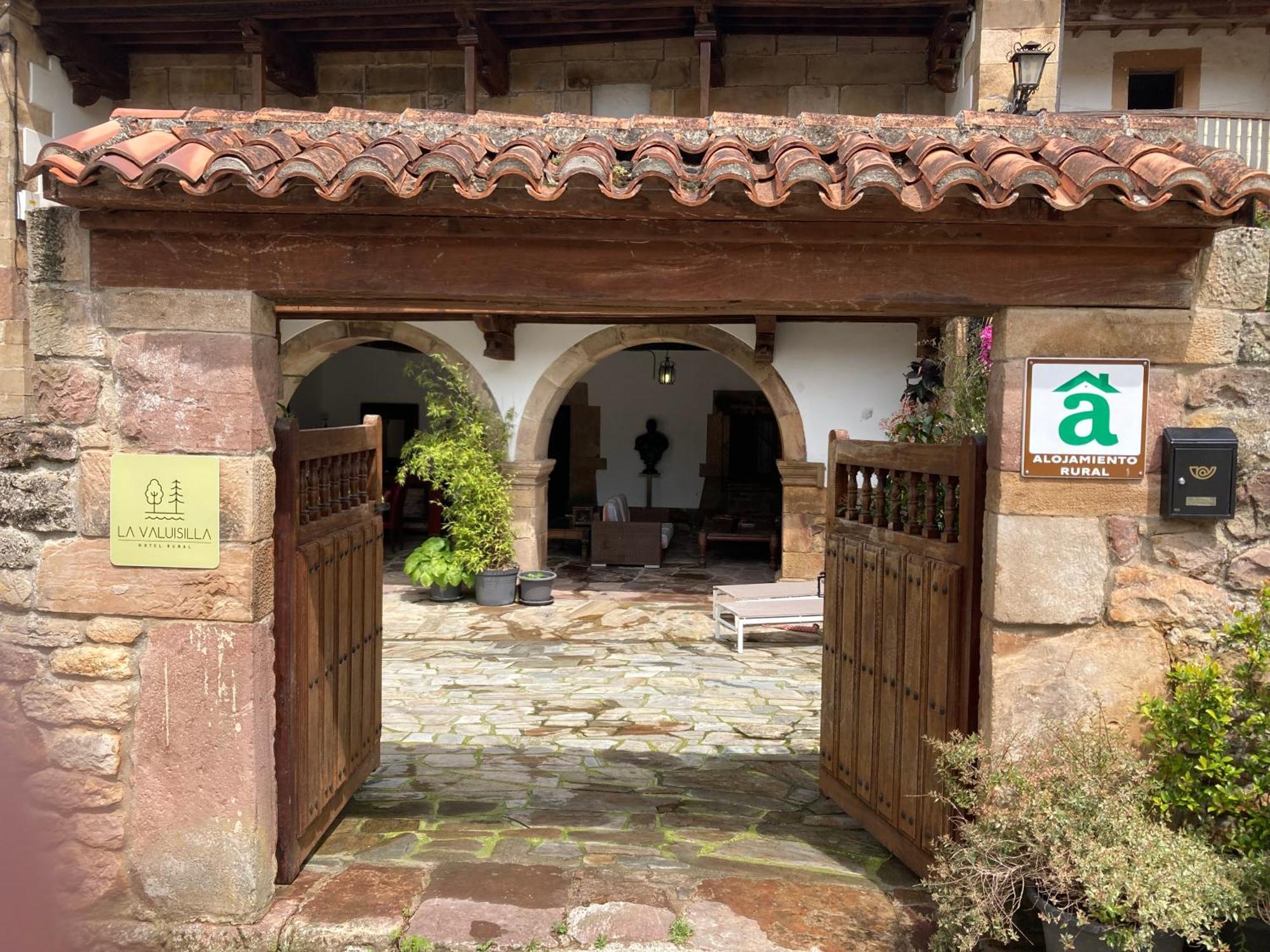 La Valuisilla, Hotel Rural Cicera Bagian luar foto