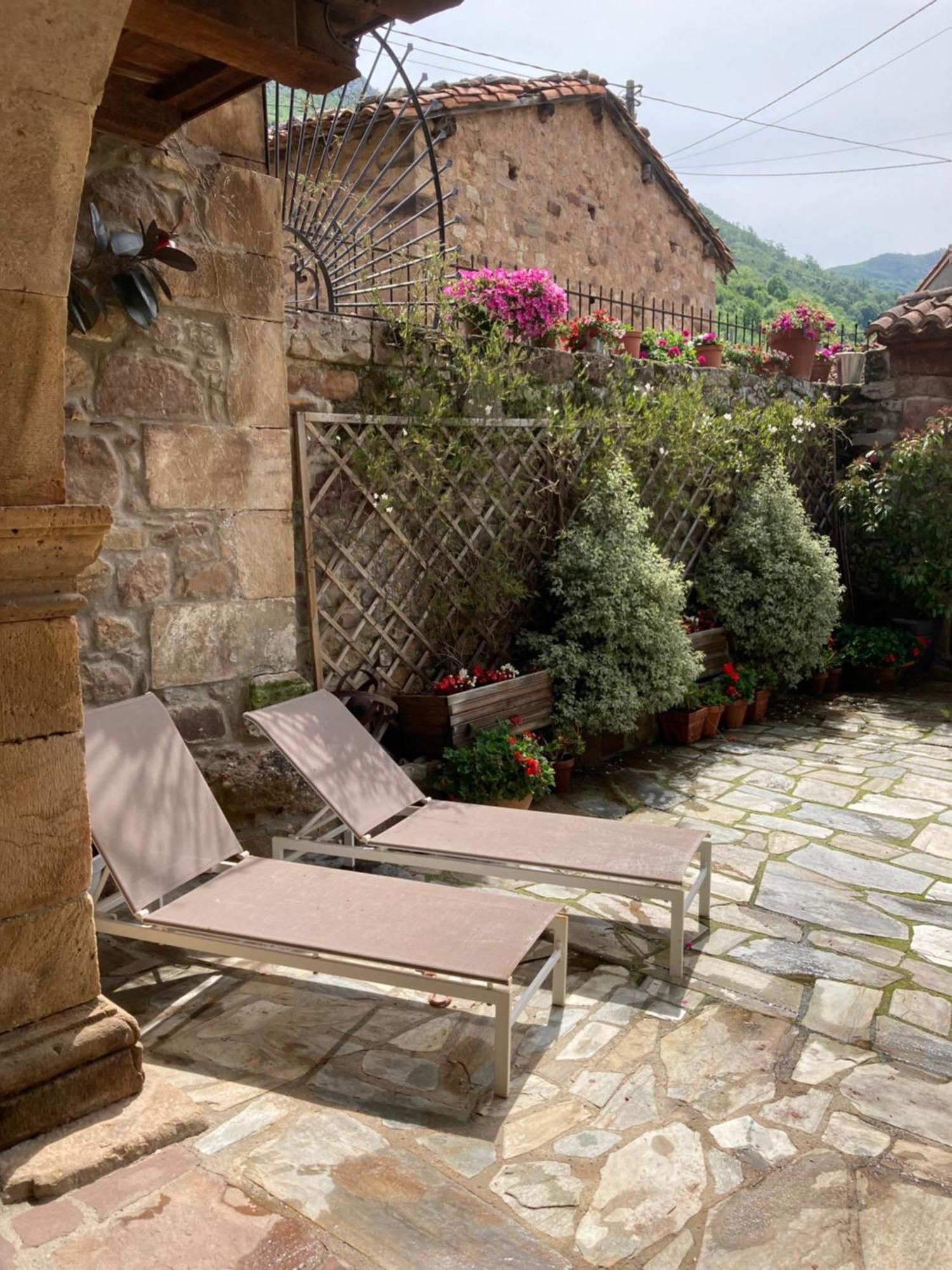 La Valuisilla, Hotel Rural Cicera Bagian luar foto