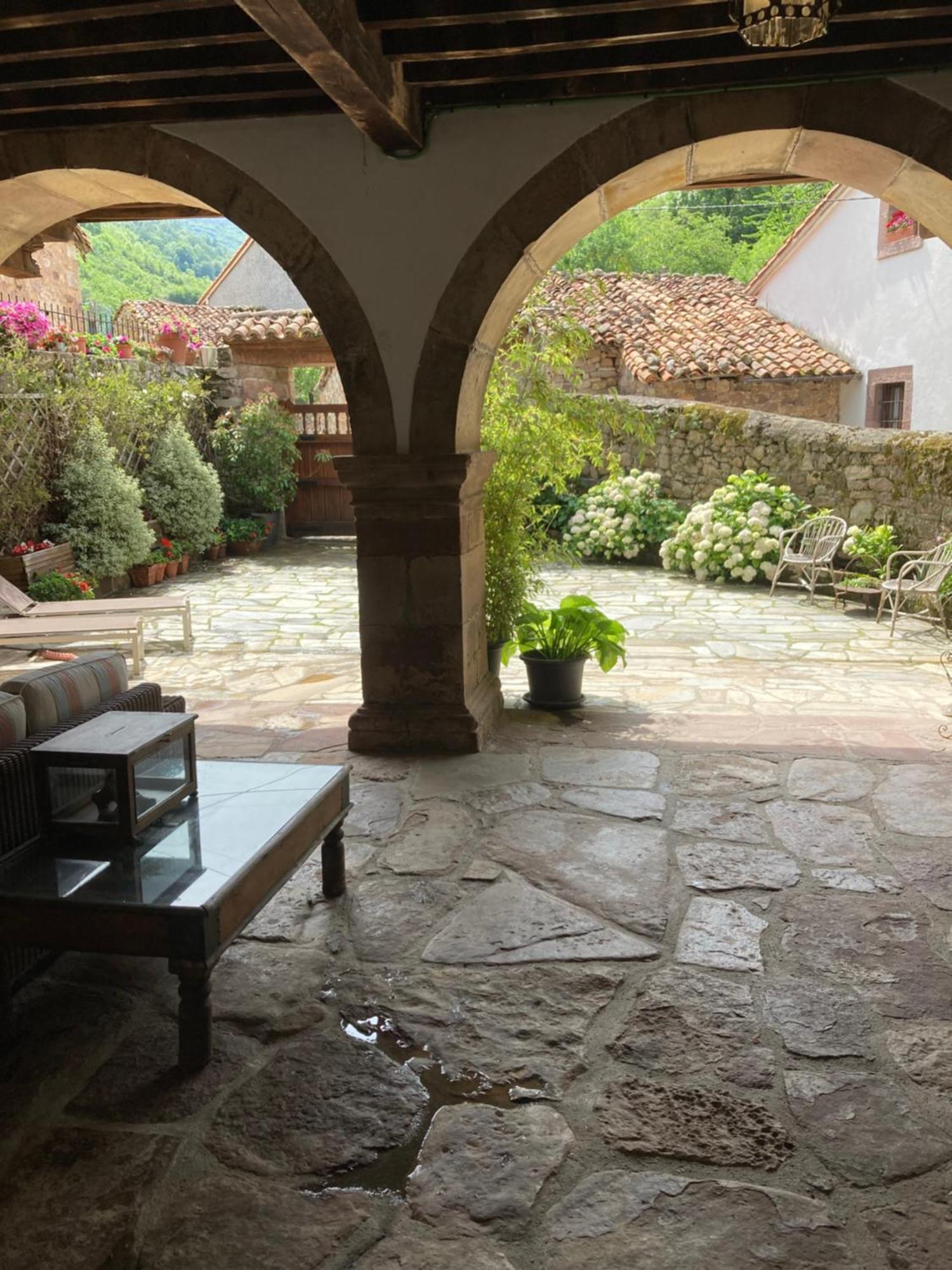La Valuisilla, Hotel Rural Cicera Bagian luar foto